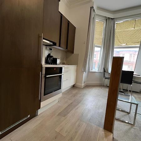 Nice Studio Shepherd'S Bush London Near Everything Екстериор снимка