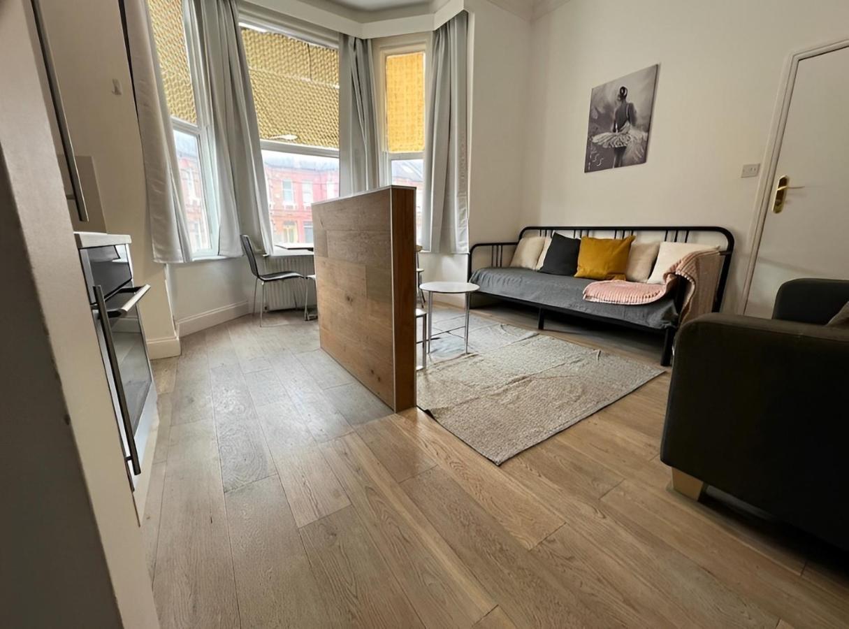 Nice Studio Shepherd'S Bush London Near Everything Екстериор снимка