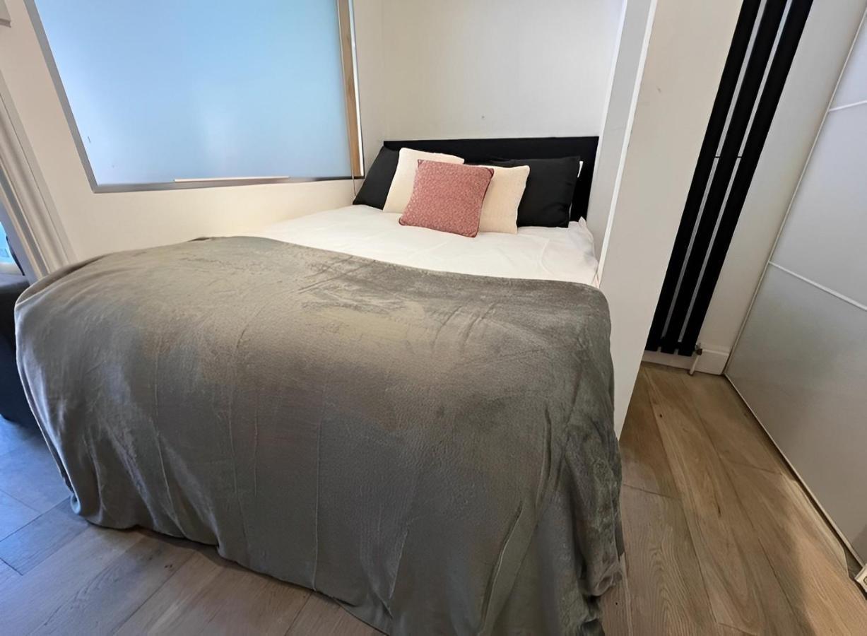 Nice Studio Shepherd'S Bush London Near Everything Екстериор снимка