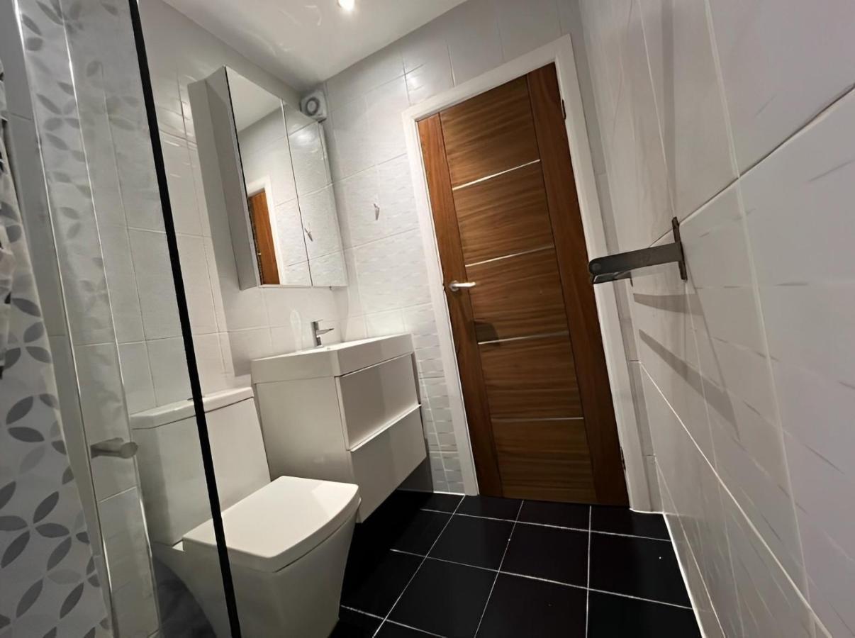 Nice Studio Shepherd'S Bush London Near Everything Екстериор снимка